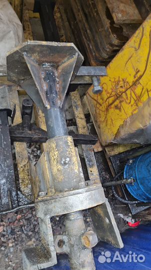 Стапель для ремонта моторов