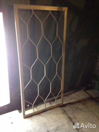 Решетки металлические новые