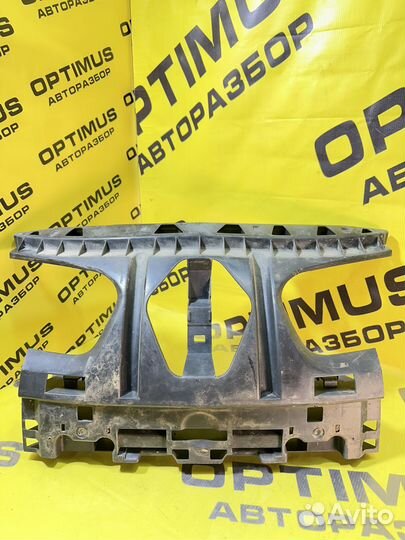 Усилитель переднего бампера Renault Megane 2