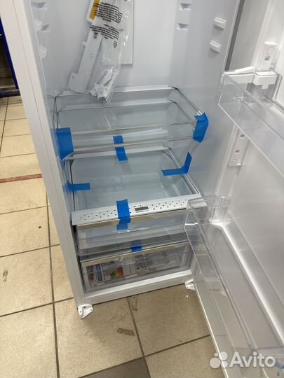 Встраиваемый холодильник weissgauff WRI 178