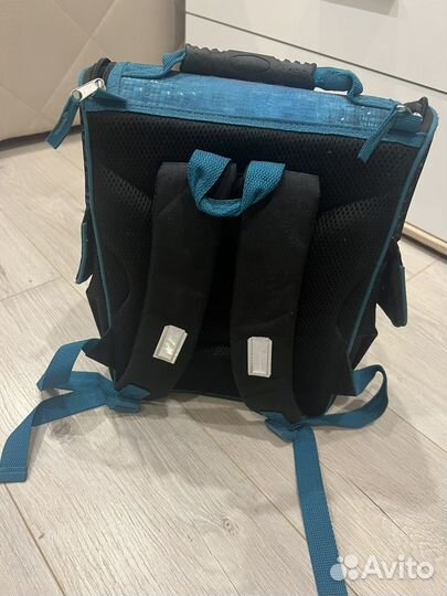 Рюкзак школьный