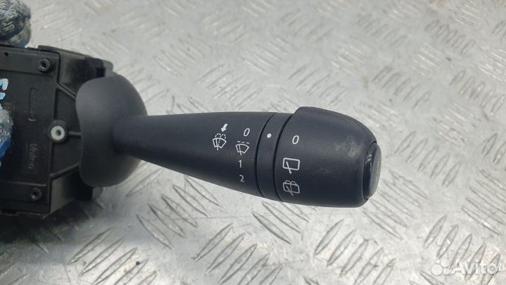 Переключатель стеклоочистителей Renault Sandero 2