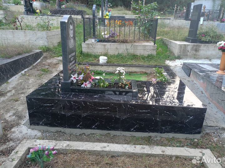 Облицовочные работы керамогранитом на кладбищах