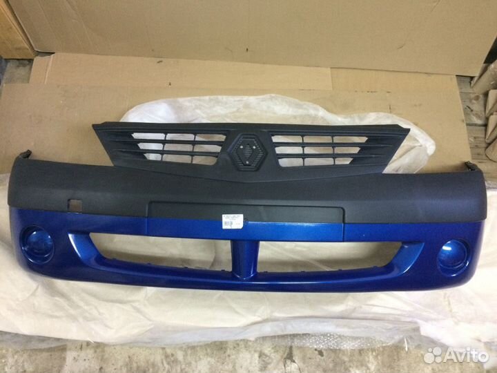 Бампер в цвет Renault Logan Фаза1 Синий, с полосой