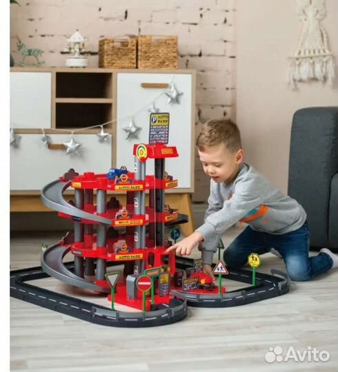 Парковка полесье