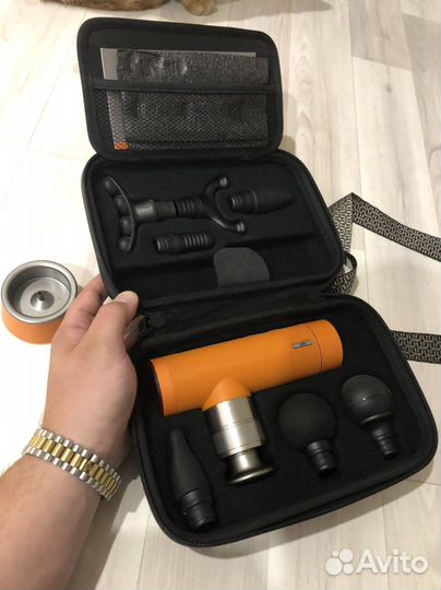 Перкусионный массажер bork D701 GG в идеале