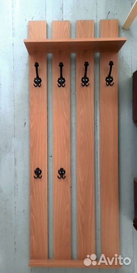 Вешалка настенная в прихожую