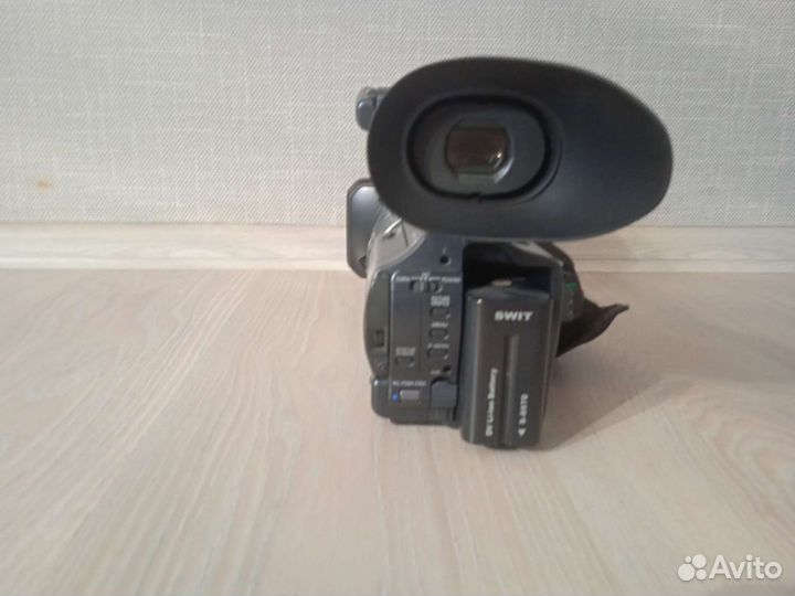 Профессиональная кассетная видеокамера Sony fx1-e