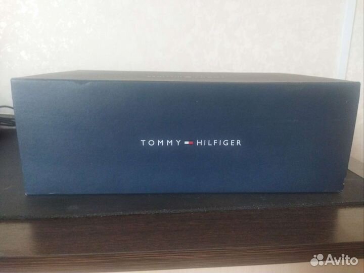 Коробка Tommy Hilfiger