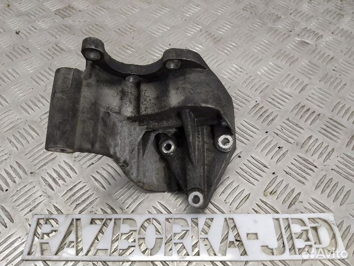 Кронштейн насоса гур Iveco Daily 2.3 2006-2018