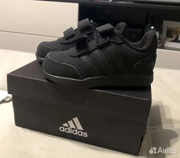 Кроссовки детские adidas 27