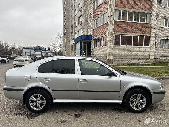 Skoda Octavia 1.6 МТ, 2010, 153 506 км