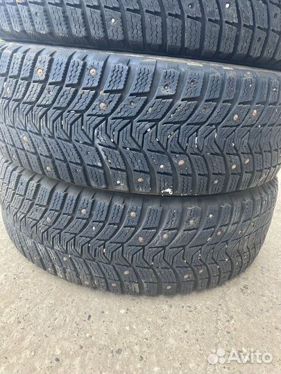 Michelin Latitude X-Ice North 3 215/65 R16