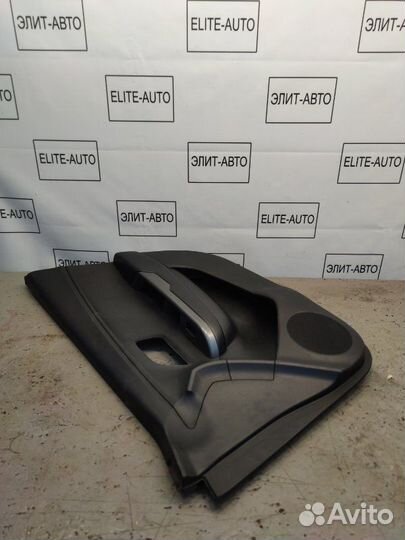 Обшивка двери передняя правая Kia Rio 3 1.4 2016