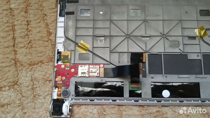 Lenovo yoga tab B8000 (60047-60044)