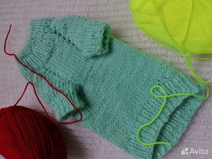 Вязаный комбинезон для животных