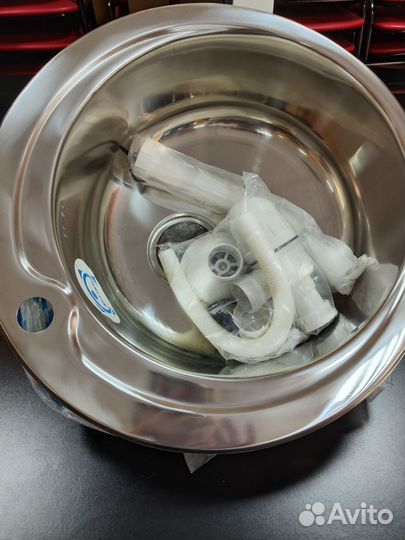 Стулья стол