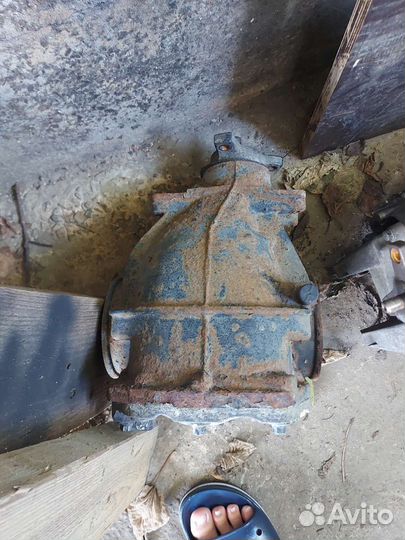 Редуктор зад моста мерседес 211.число 2.65