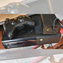 Xbox 360e продан на доставке