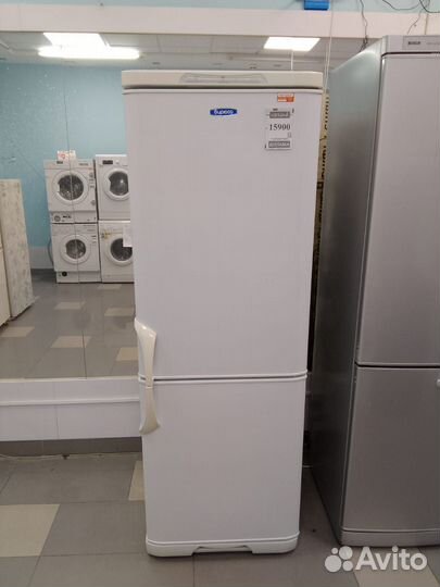 Холодильник бу Бирюса 175см на гарантии