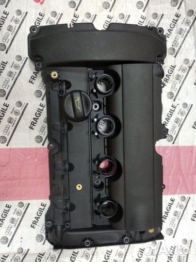 Клапанная крышка Citroen C4 1