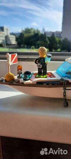 Lego City катер