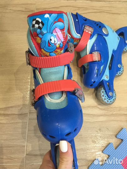 Роликовые коньки