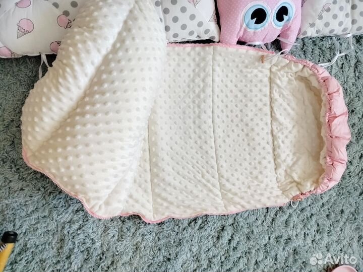 Продам бортики в кроватку, конверт, балдахин