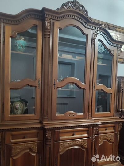 Антикварный буфет румынская мебель