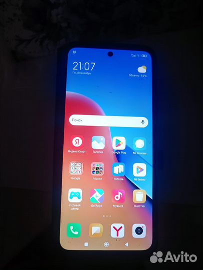 Телефон Xiaomi 12