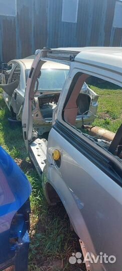 Задняя часть кузова на Dodge Grand Caravan