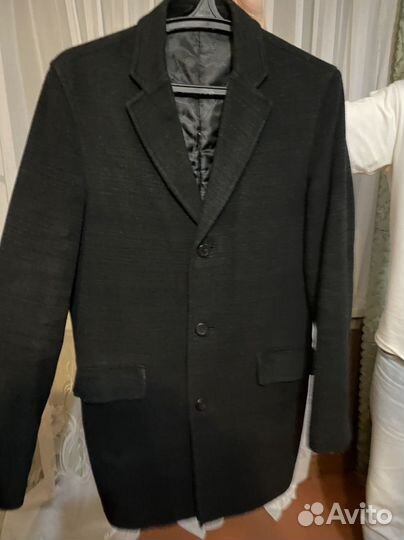 Пальто мужское 46