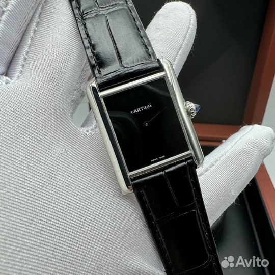 Часы женские Cartier Tank