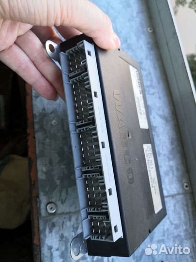 Блок управления пневмо подвеской для Ауди А6С6