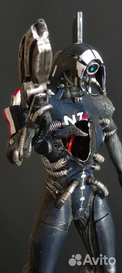 Legion Mass Effect коллекционная фигурка 15см