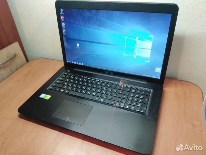 17.3 Core i3 + 12 GB DDR4 + Video GeForce 920MX