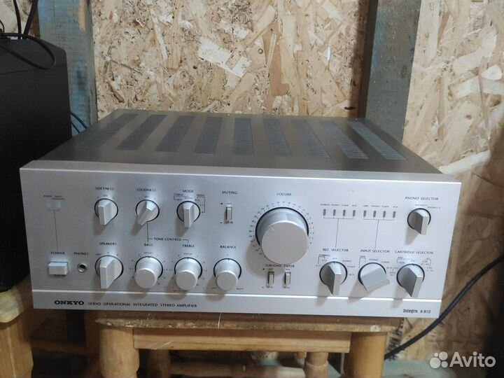 Onkyo integra a-810