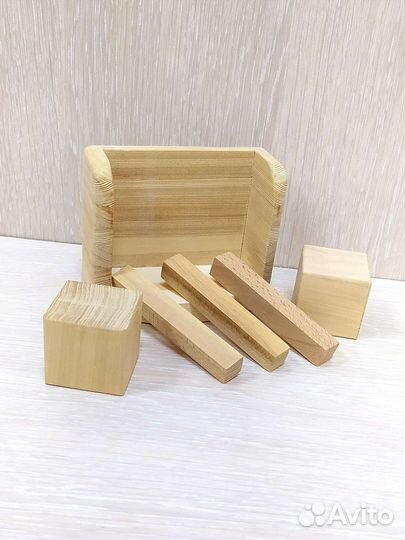 Вечный календарь из дерева