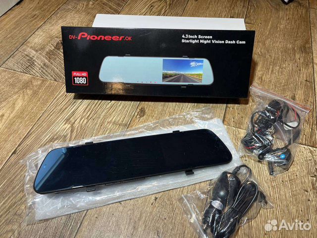 Видеорегистратор-зеркало