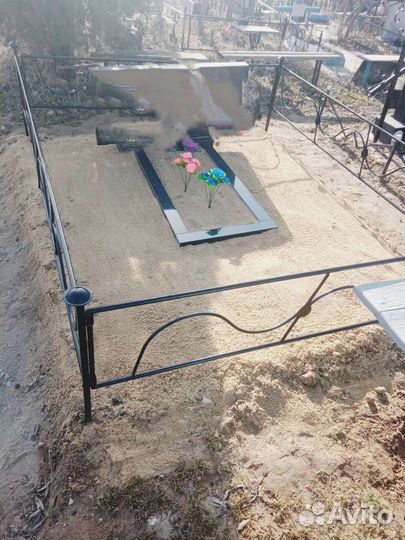 Уборка могил покраска оград