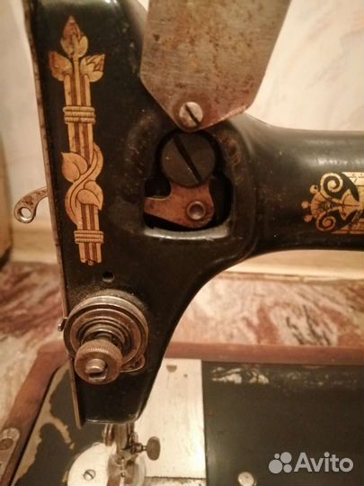 Швейная машина Singer 127