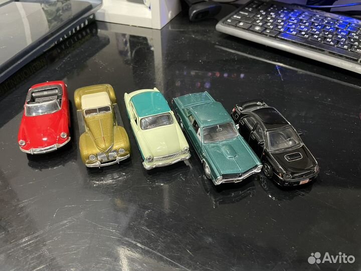 Модели автомобилей в масштабе 1:32