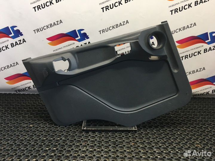 1346165 Обшивка двери левой Scania 4-series