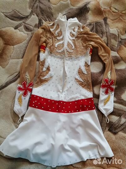 Платье для выступлей фигурное катание