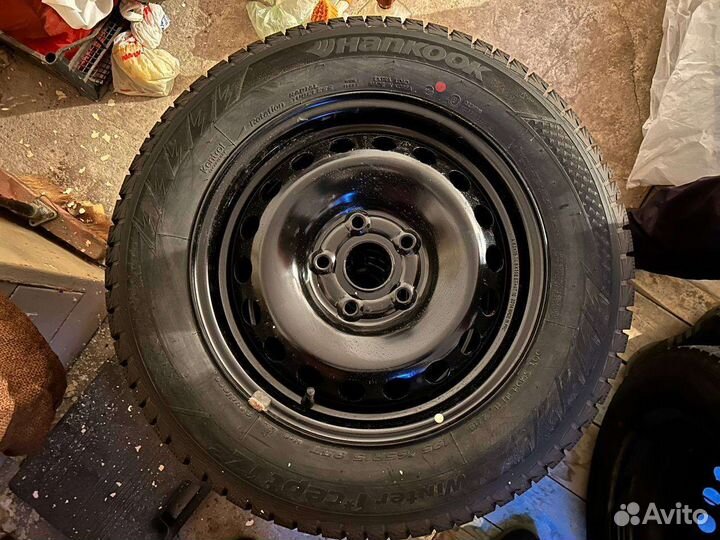 Комплект зимних колес r15