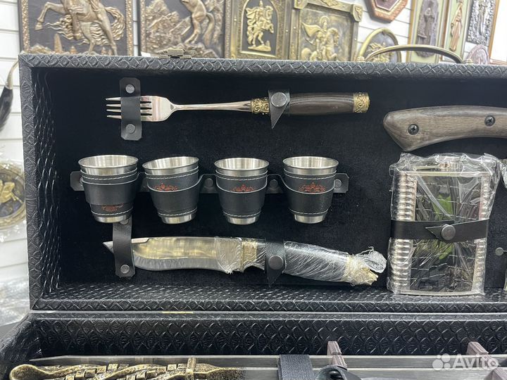 Шашлычный набор Булат кейс с кованными шампурами