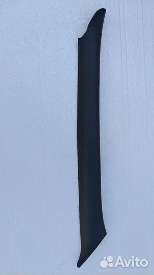 Обшивка передней правой стойки ford escort 1998