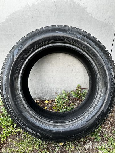 Roadstone Winguard WinSpike SUV 235/60 R18