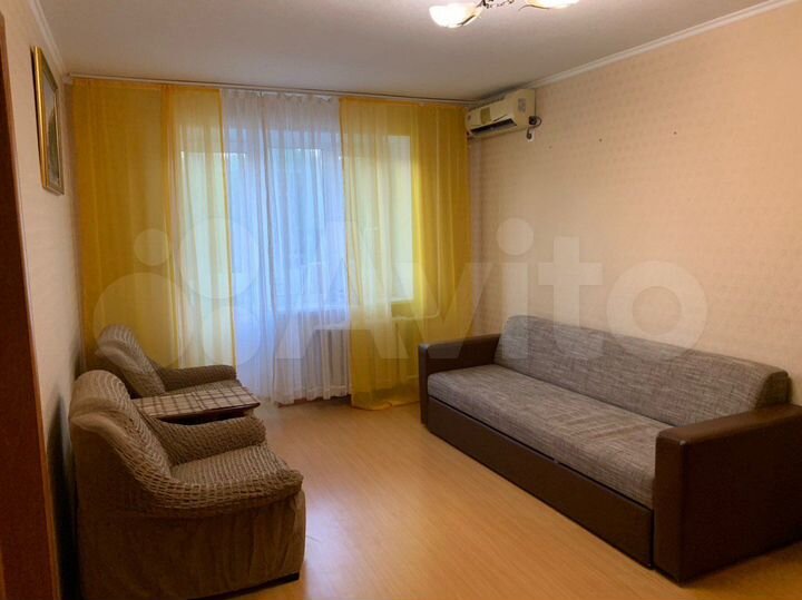 2-к. квартира, 55 м², 3/5 эт.