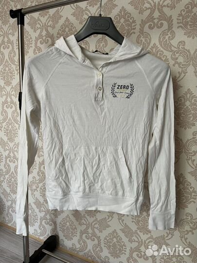 Кофточка с капюшоном